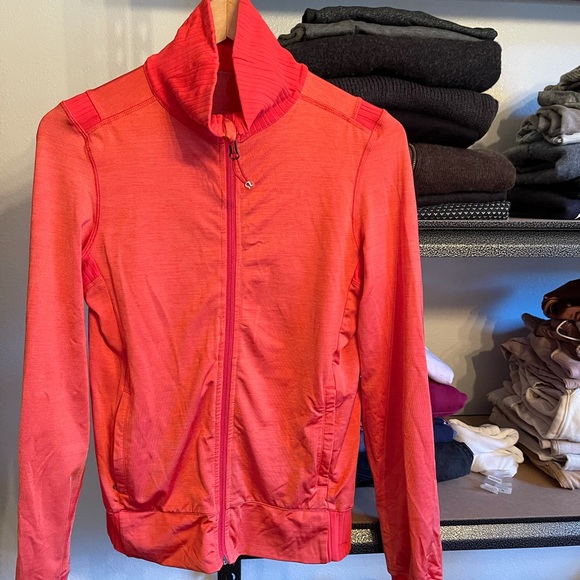 Reversible Lululemon Jacket - Picture 6 of 7